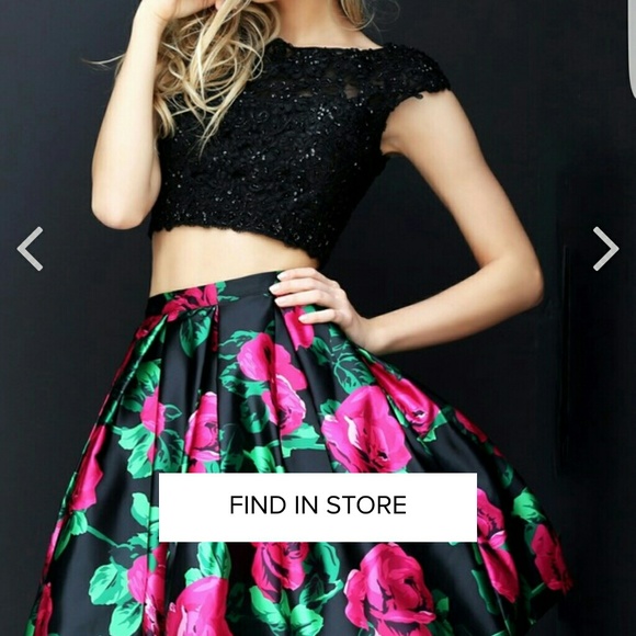 Sherri Hill Size 00 2 piece dress- worn 1 time - Picture 6 of 6